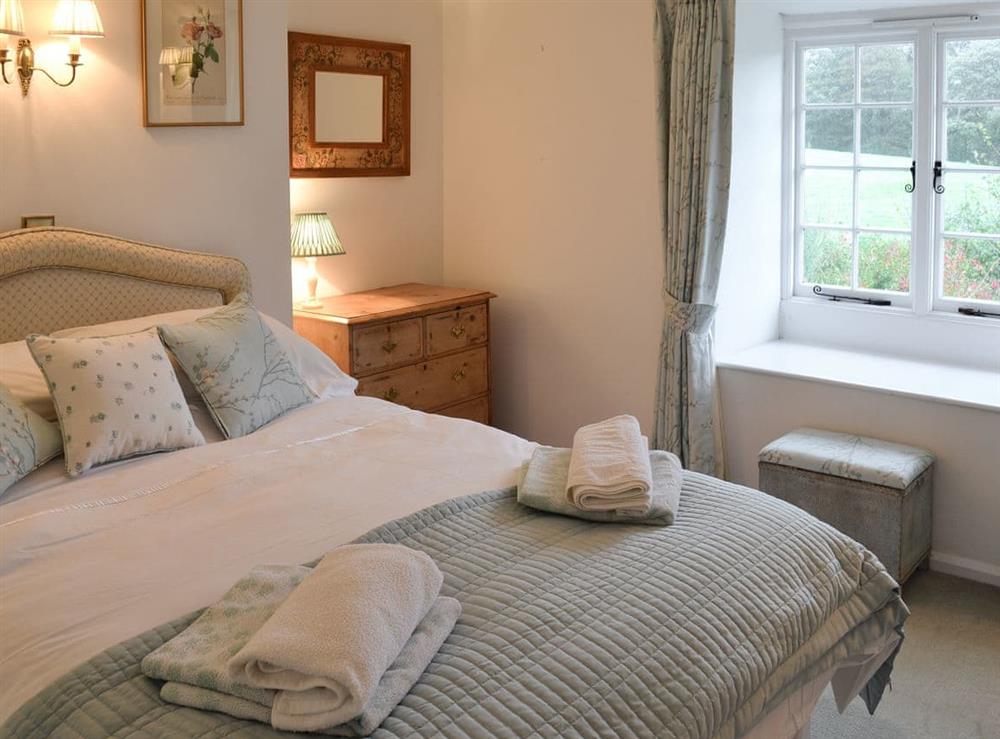 Double bedroom (photo 2) at Condurrow Cottage in Manaccan, near Helston, Cornwall