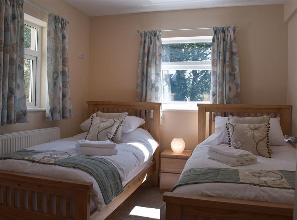 Twin bedroom at Conway Cottage in Pembroke, Pembrokeshire, Dyfed