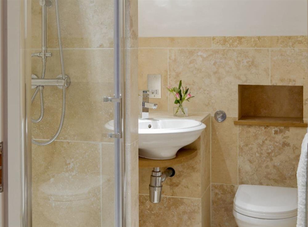 Ideal en-suite shower room at Coombe Wood Coach House in Hawkinge, near Folkestone, Kent
