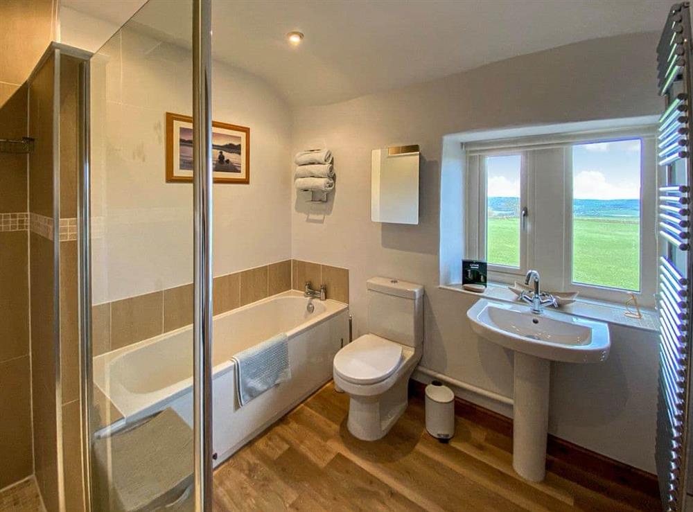 Bathroom at Cooper Cabana in Elslack, near Skipton, North Yorkshire