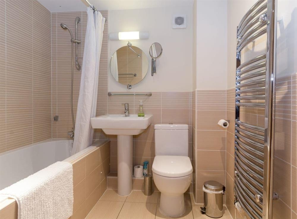 Bathroom at Coot Lodge in Somerford Keynes, near Cirencester, Gloucestershire