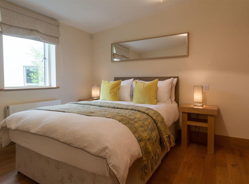 Double bedroom (photo 3) at Coot Lodge in Somerford Keynes, near Cirencester, Gloucestershire