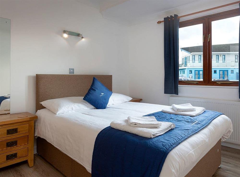 Peaceful en-suite double bedroom at Coot in Wroxham, Norfolk., Great Britain