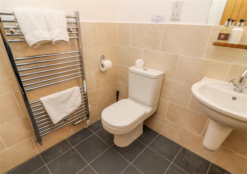 Bathroom at Coppa Hill Barn, Ingleton