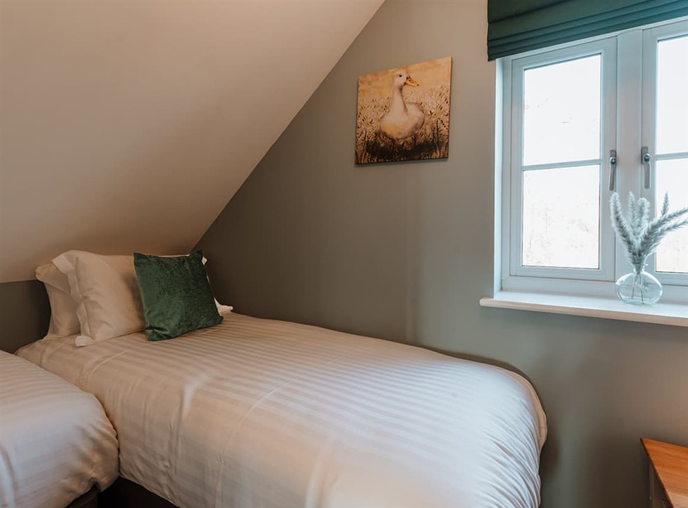 Twin bedroom