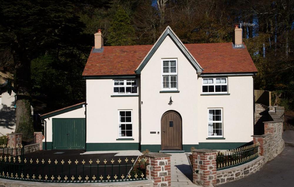 Coppet Hall Lodge gives you easy access to the Pembrokeshire Coast Path  at Coppet Hall Lodge, Saundersfoot