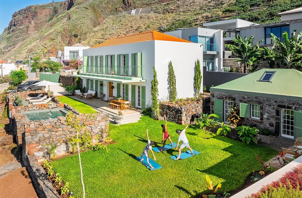 Coral Cabana