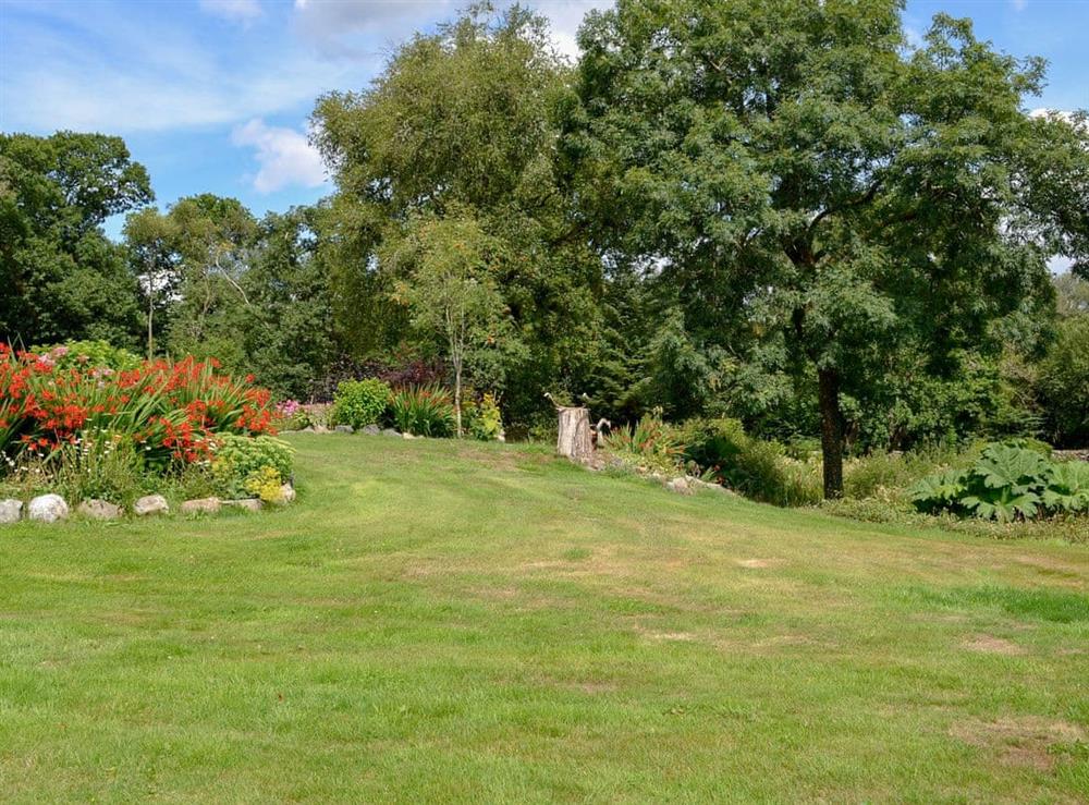 Peaceful & relaxing garden at Wee Cordorcan, 