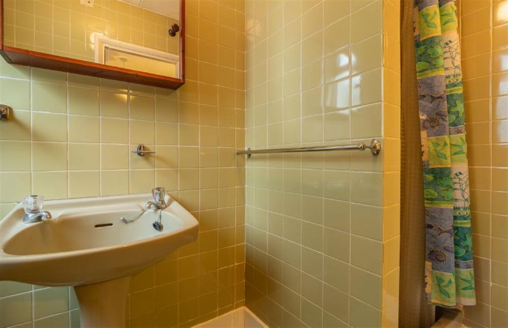 En-suite shower room at Corinthian Cottage, Aldeburgh