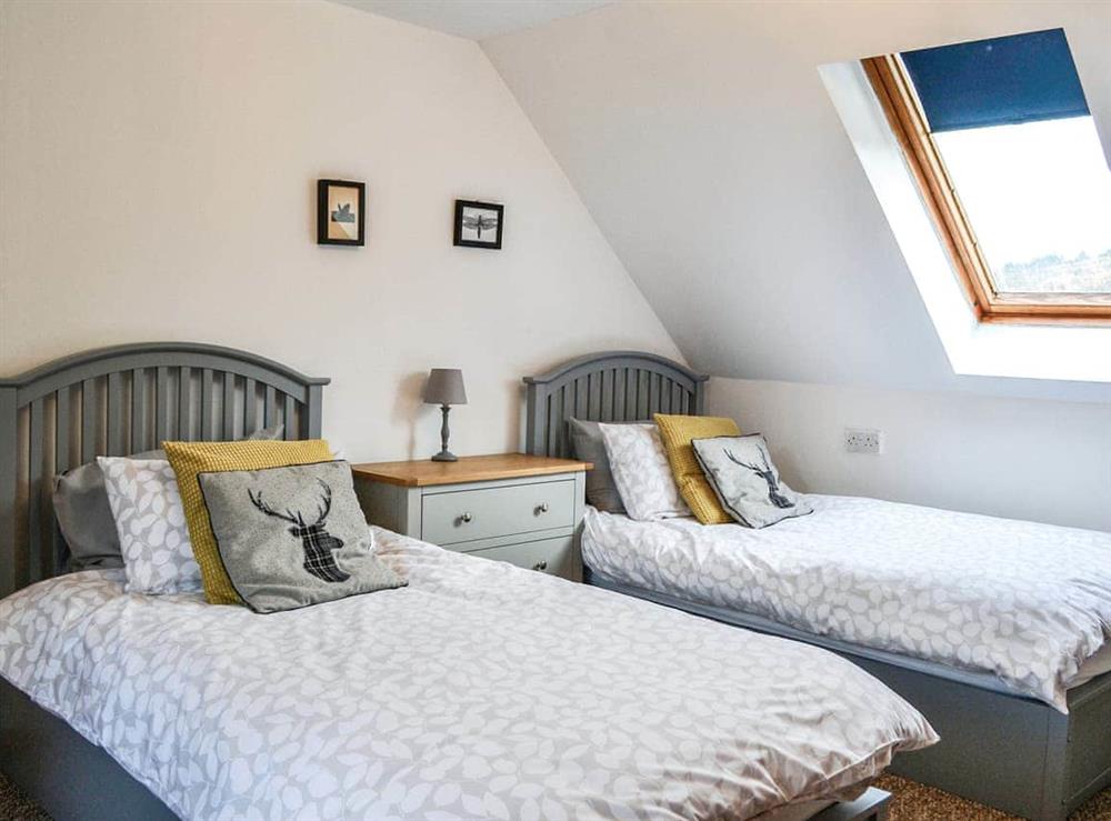 Twin bedroom at Corlae Cottage in Castle Douglas, Kirkcudbrightshire