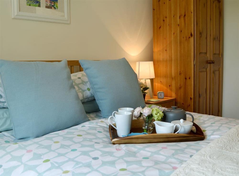 Sumptuous double bedroom (photo 2) at Cornbrash Farm Cottage in Earlsdown, near Heathfield, Sussex, East Sussex