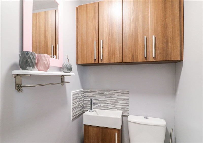 This is the bathroom at Corner Cottage, Ashbourne