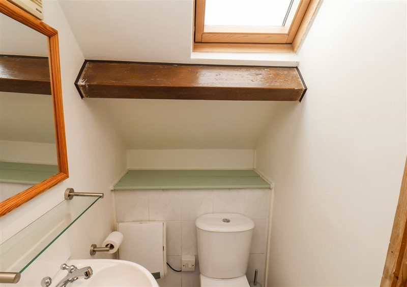 The bathroom at Corner Cottage, Thornton Dale