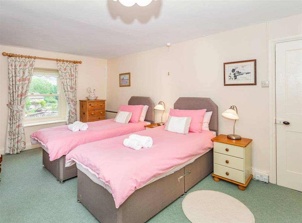 Twin bedroom at Corner House in Grinton, near Reeth, North Yorkshire