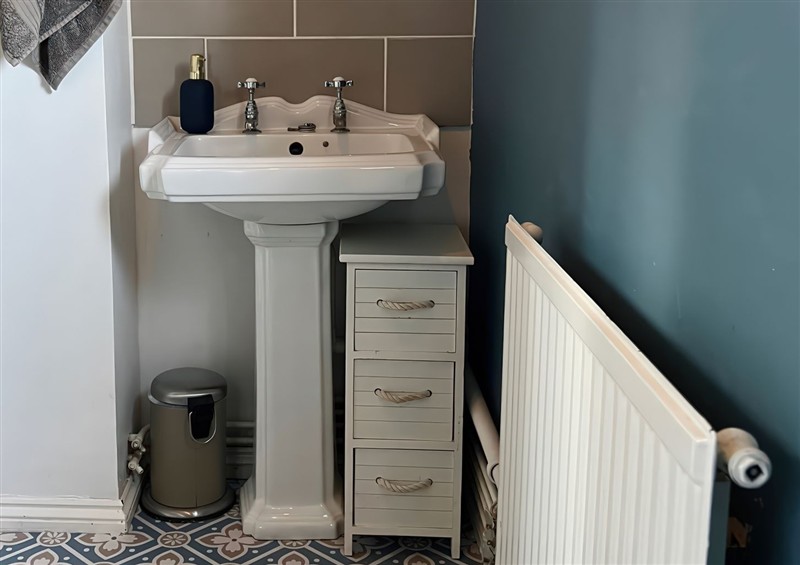 The bathroom at Corner View, Broadstairs