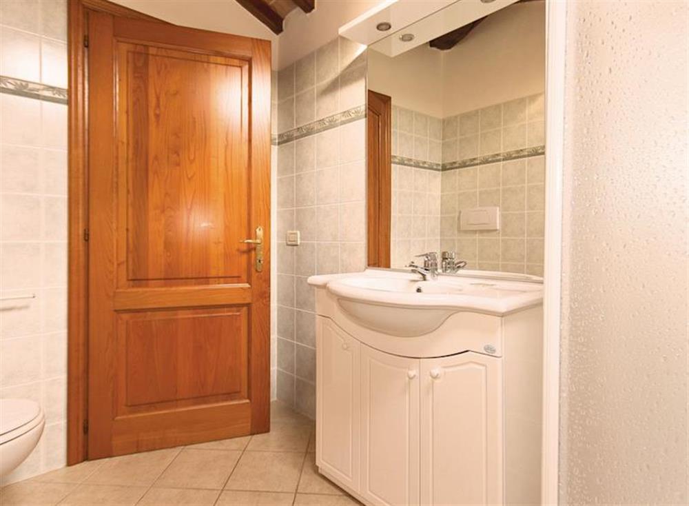 Bathroom (photo 2) at Corneto 4 in Pomarance, Italy