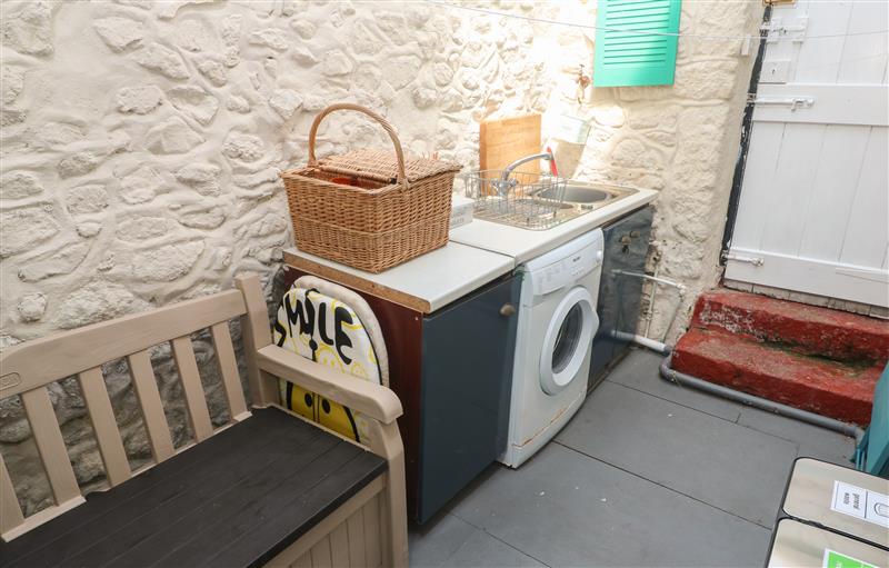 Kitchen (photo 2) at Cornish Pearl, St Ives