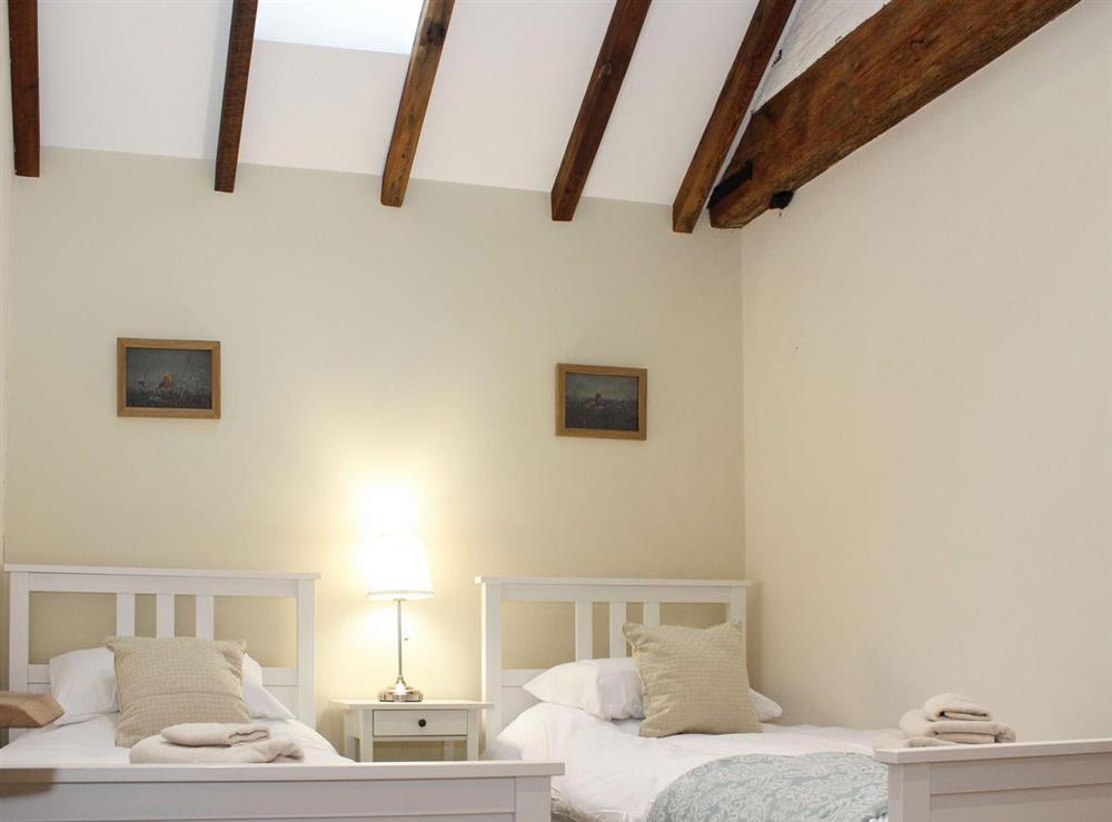 Lovely twin bedded room at The Old Barn, 