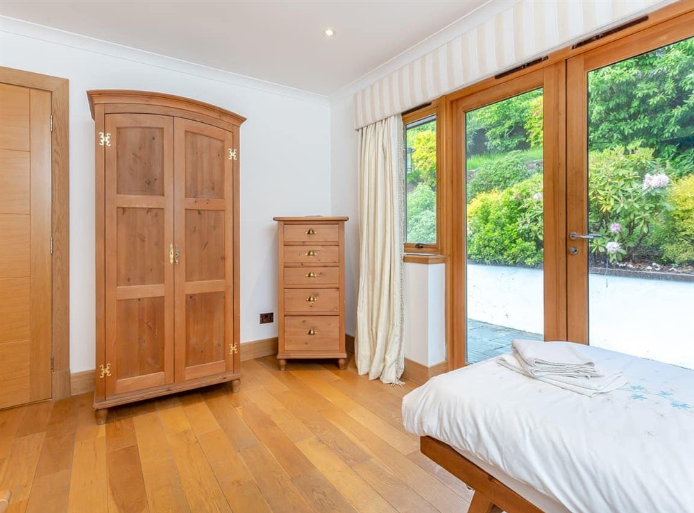 Twin bedroom (photo 2) at Corrie Burn Villa in Ullapool, Ross-Shire