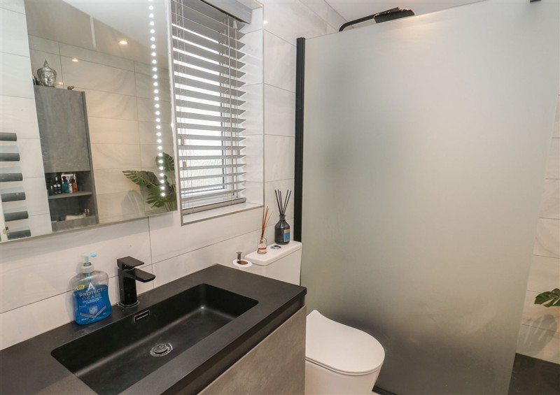 Bathroom at Corriegale, Apperley Bridge
