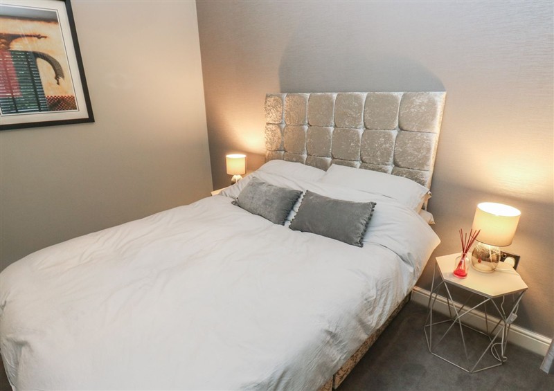 One of the 5 bedrooms (photo 2) at Corriegale, Apperley Bridge