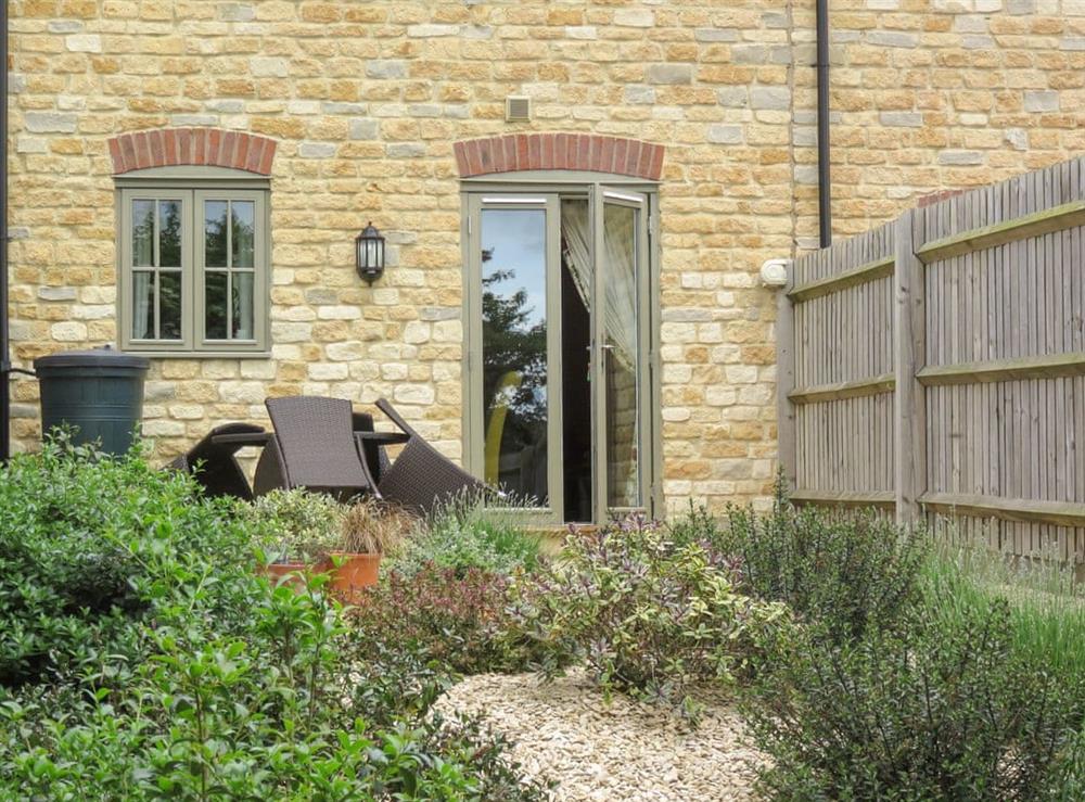 Outdoor area (photo 2) at Cosy Cotswolds Townhouse in Shipston-on-Stour, Warwickshire