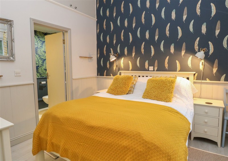 A bedroom in Cosy Cottage at Cosy Cottage, North Elmham