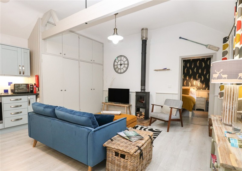 Relax in the living area at Cosy Cottage, North Elmham