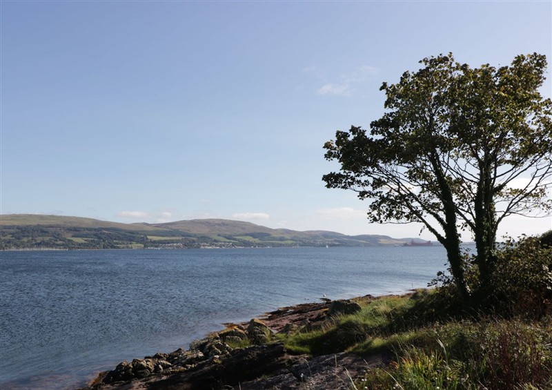 The setting at Cosy In, Millport