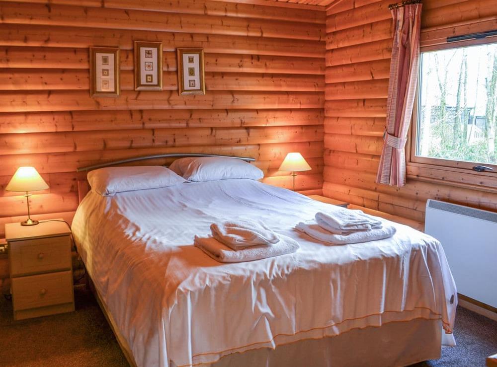 Double bedroom at Cosy Lodge in Kenwick, near Louth, Lincolnshire