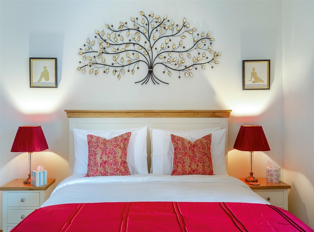 Double bedroom (photo 3) at Cosy Ness in Inverness, Inverness-Shire