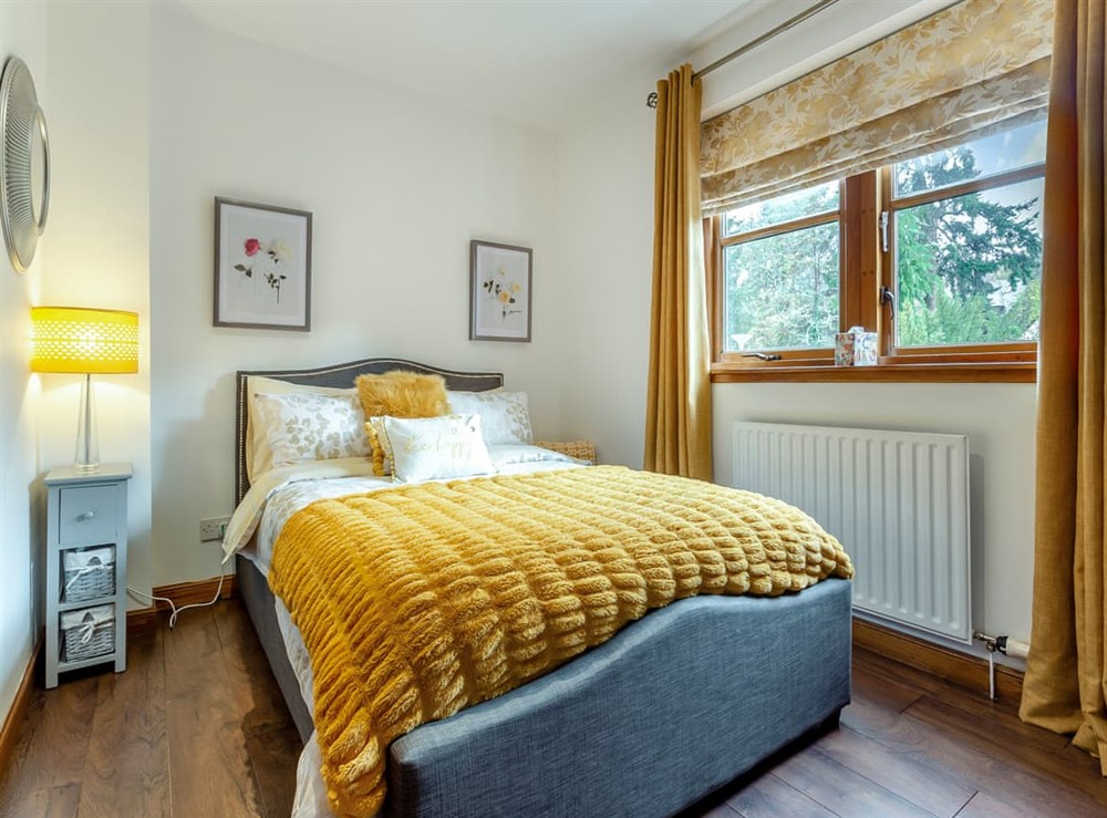 Double bedroom (photo 5) at Cosy Ness in Inverness, Inverness-Shire