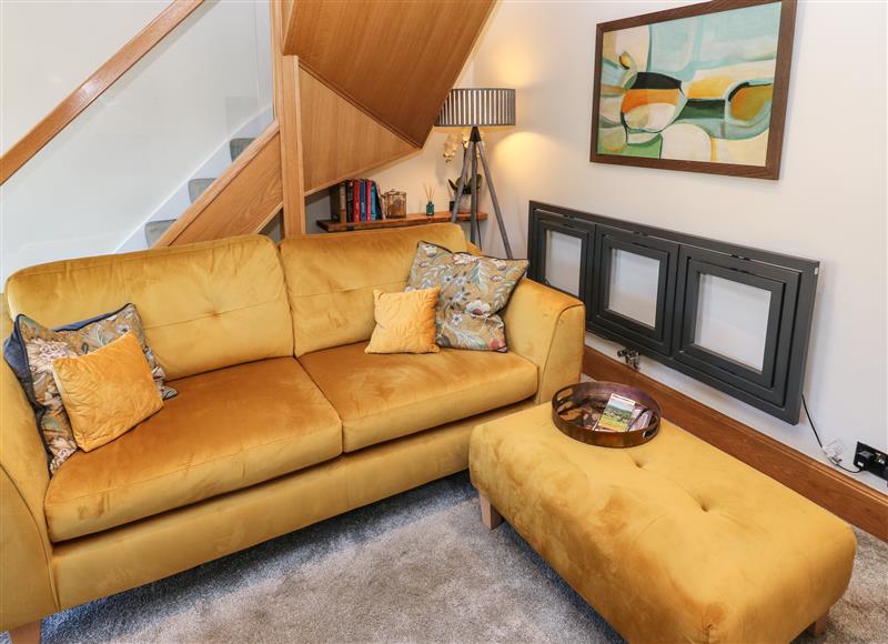 Enjoy the living room at Cosy Nest Cottage, Holmfirth