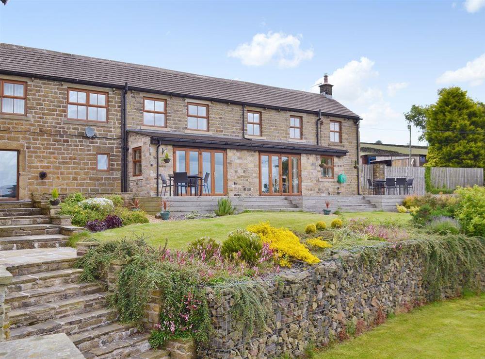 Cote Farm in Langsett, near Penistone, South Yorkshire sleeps 10