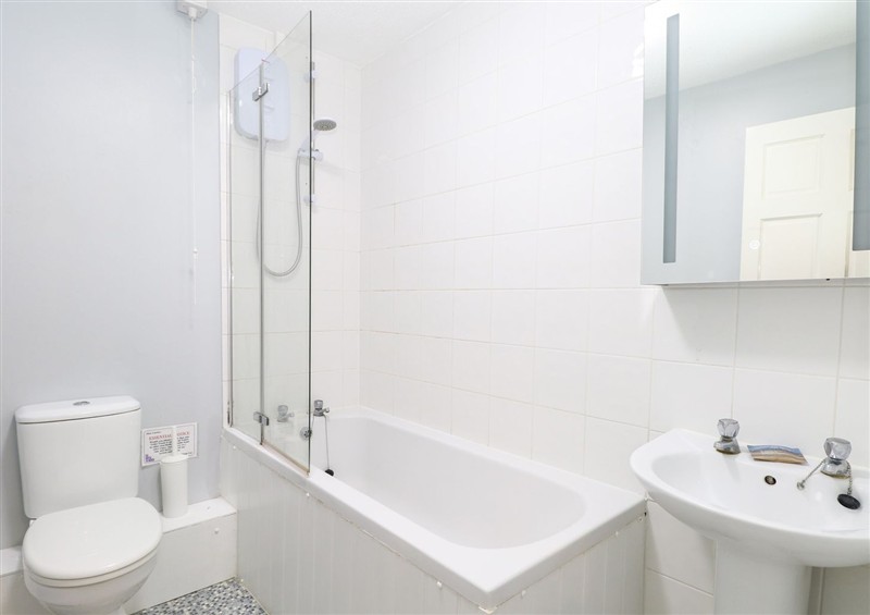 Bathroom at Cotman Cottage, Hoveton & Wroxham