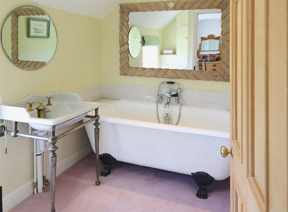 En-suite at Cotswold Farm in The Camp, near Stroud, Gloucestershire