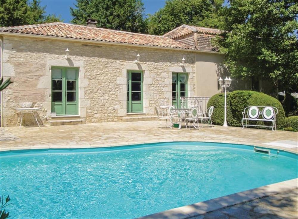Swimming pool (photo 2) at Cottage de la Riviere in Eymet, Dordogne and Lot, France