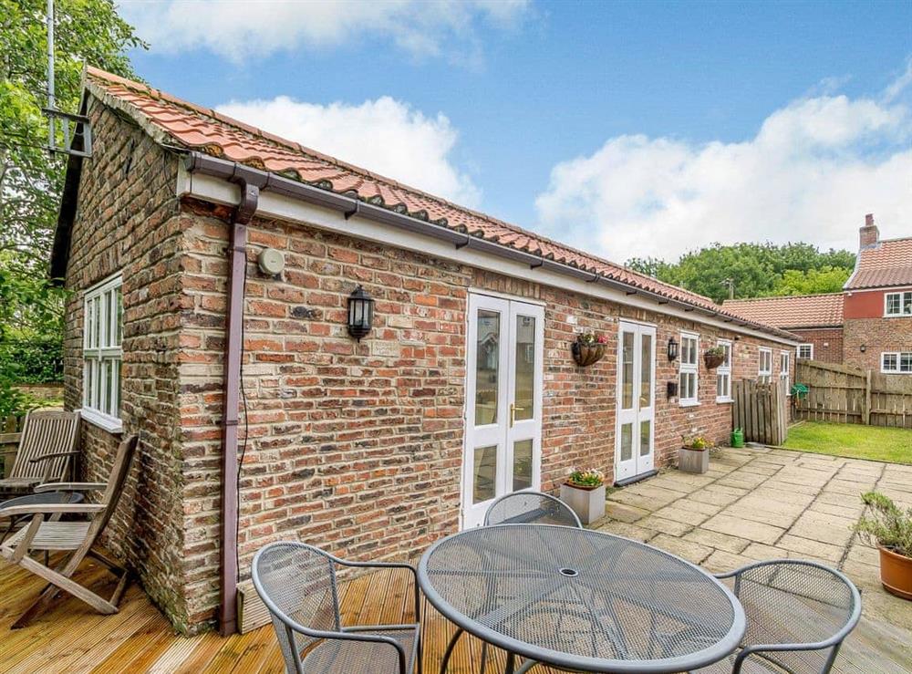 Comfortable detached holiday cottage at Cottage in the Pond in Garton, near Hornsea, North Humberside