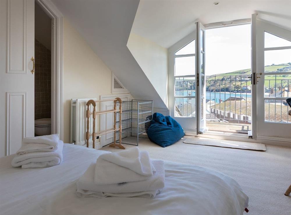 Light and airy double bedroom with balcony and estuary view at Courtenay Street 5 in Salcombe, Devon