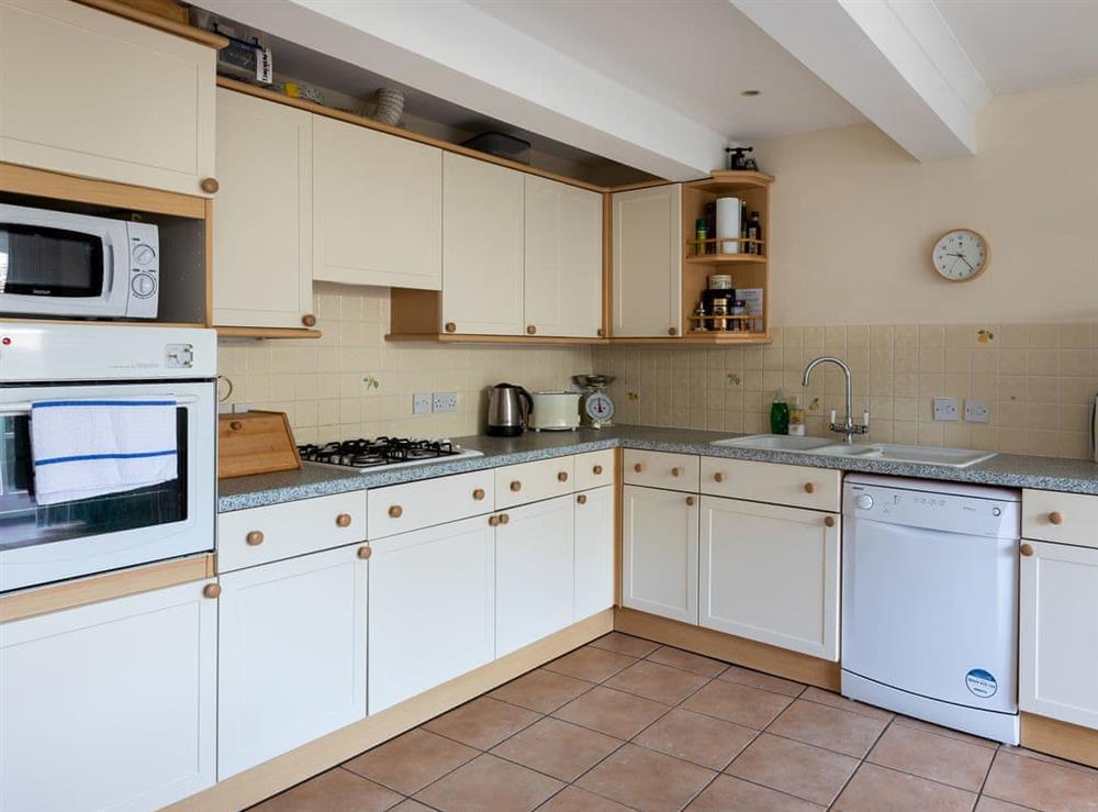 Spacious, well equipped kitchen/ dining room (photo 3) at Courtenay Street 5 in Salcombe, Devon