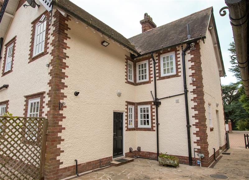 Outside Courtyard Cottage