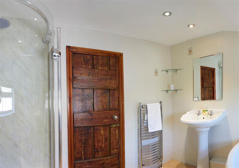 Bathroom at Courtyard Cottage, Hunmanby