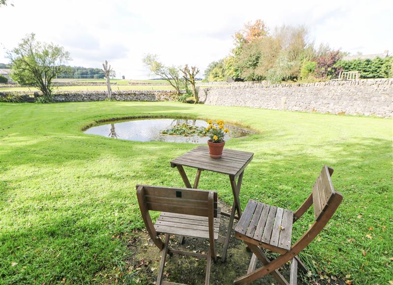 The setting around Courtyard Cottage