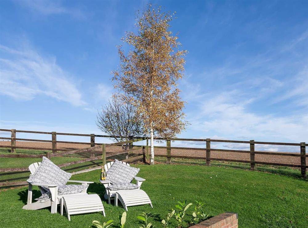 Sitting out area at Cow Pasture Cottage in South Elkington, near Louth, Lincolnshire