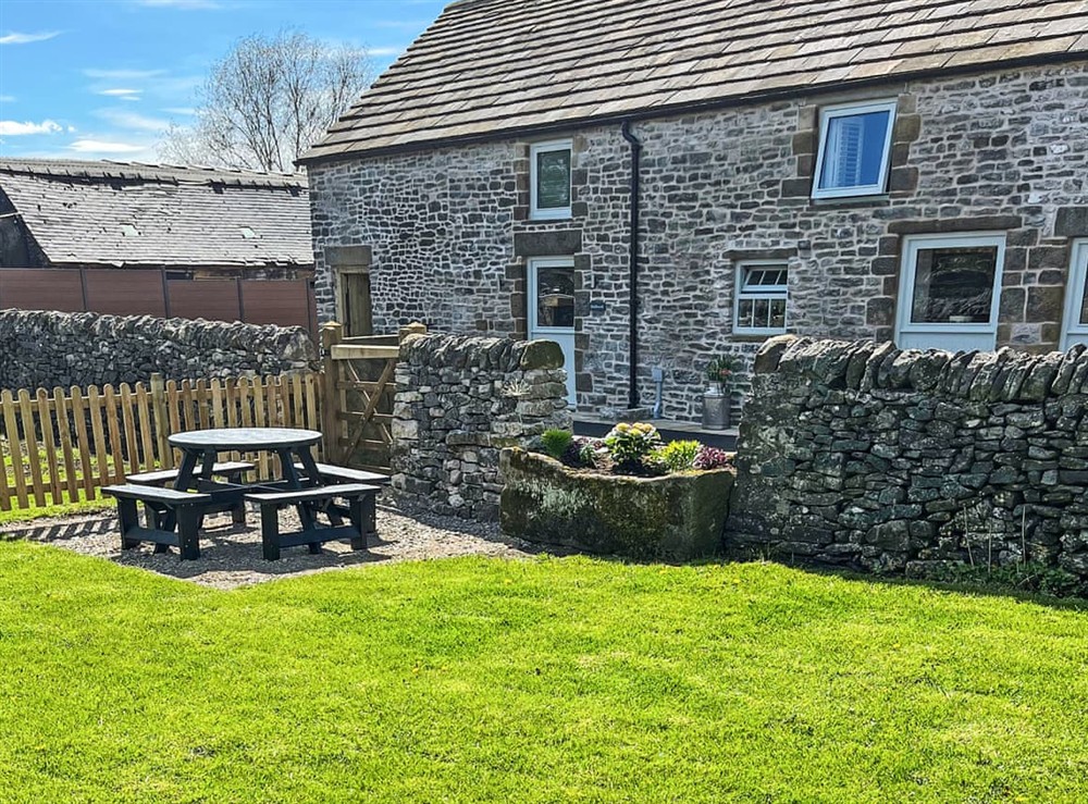 Garden (photo 2) at Cowcroft in Litton, near Buxton, Derbyshire