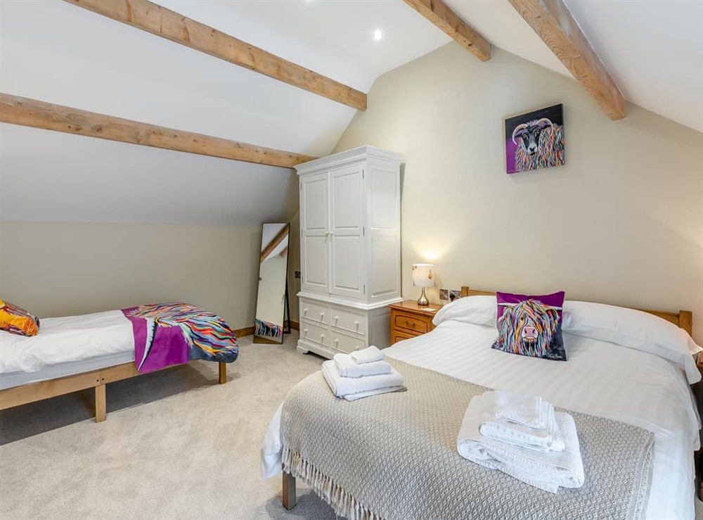 Twin bedroom at Cowcroft in Litton, near Buxton, Derbyshire