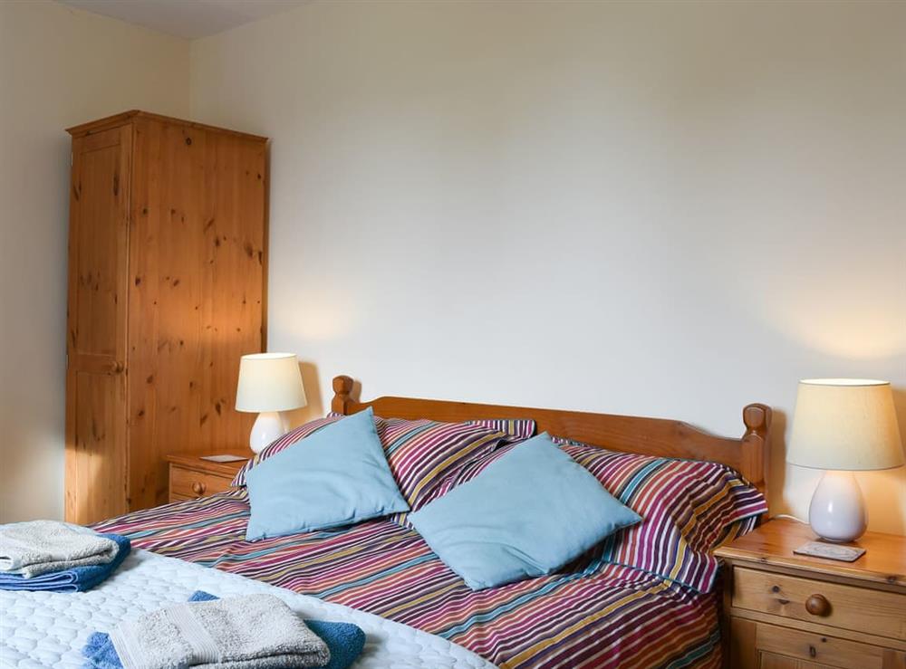 Welcoming double bedded room at Cowdea 2 in Bettiscombe, Dorset
