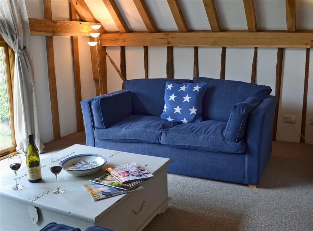 Beautifully presented living room with beams (photo 2) at Cowford Oast in Eridge Green, near Tunbridge Wells, Sussex, East Sussex