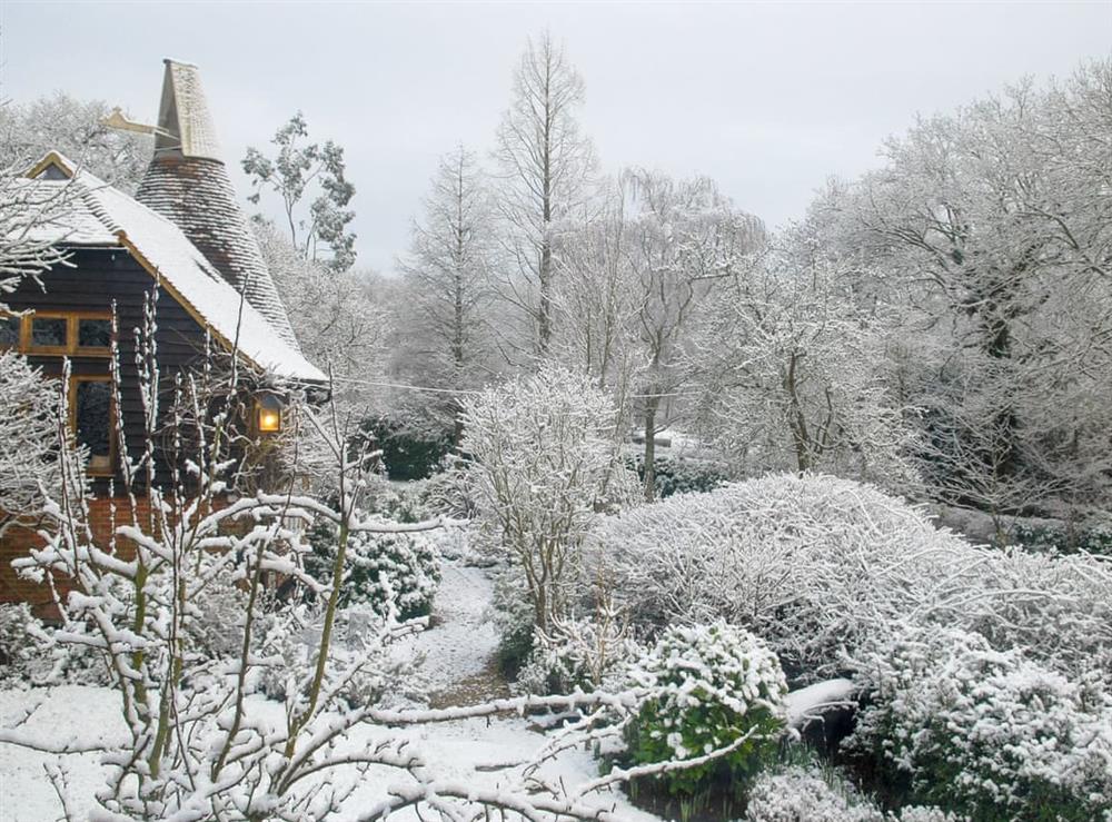 Charming property in the Winter at Cowford Oast in Eridge Green, near Tunbridge Wells, Sussex, East Sussex