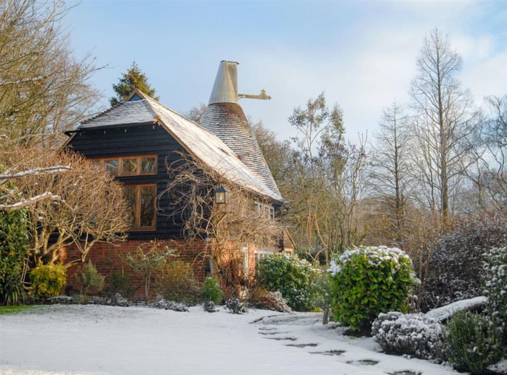 Delightful holiday home, in the Winter at Cowford Oast in Eridge Green, near Tunbridge Wells, Sussex, East Sussex